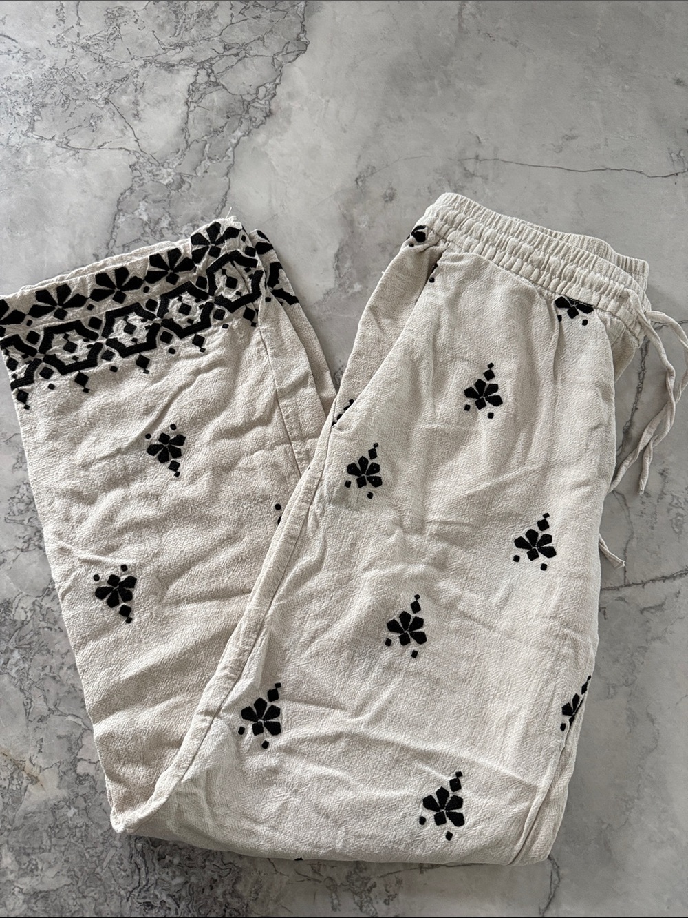 Zara Cream Joggers with Black Floral Motif